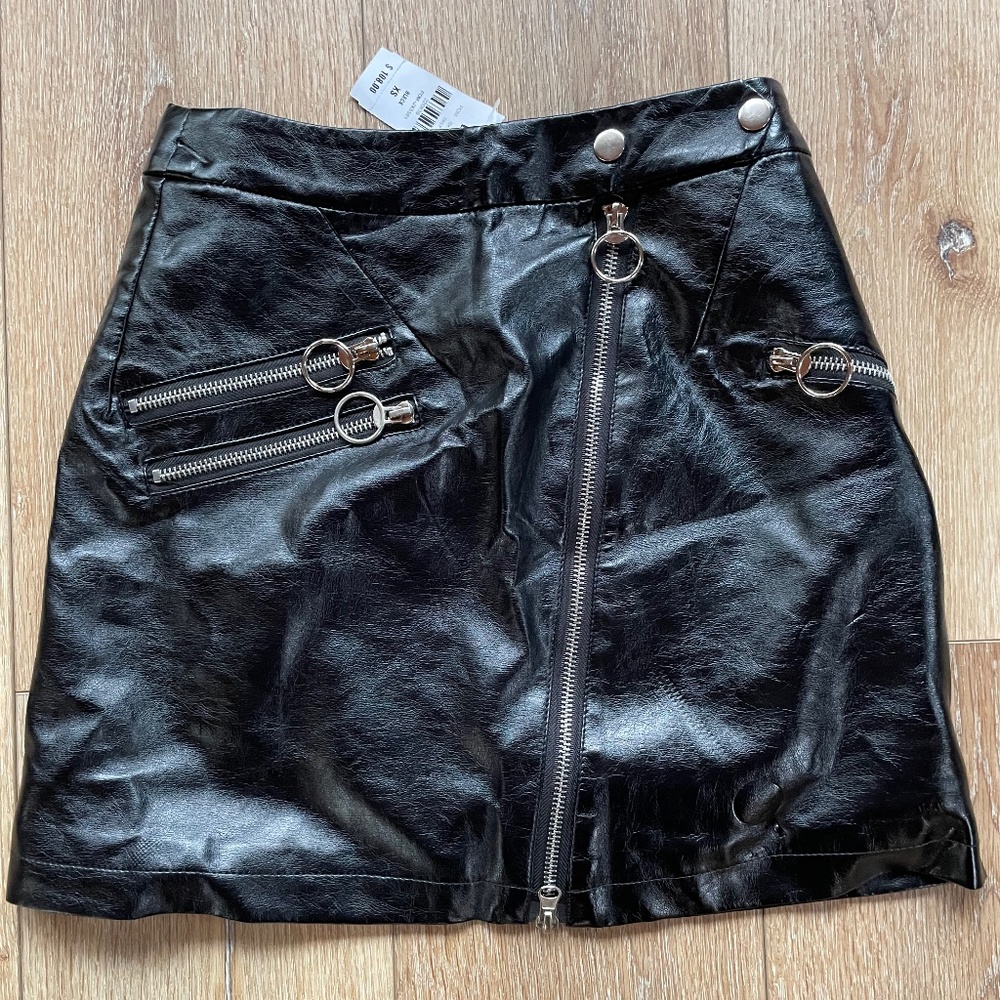Pink Diamond Black Mini Skirt Size XS NWT
